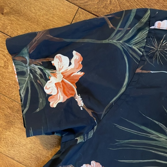 TeamLTD Living the Dream Flower button down short sleeve medium cotton shirt - Picture 4 of 7